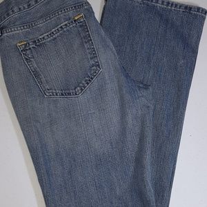 THE DIVA (OLD NAVY)BLUE JEANS Boot cut  Size 6 Regular (0099)